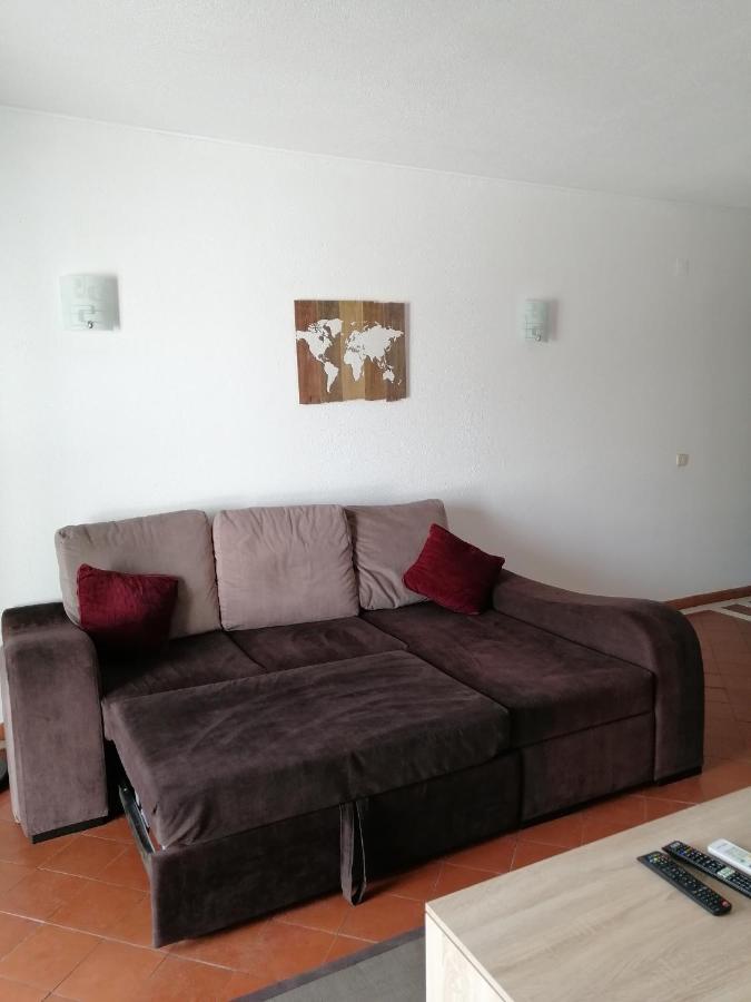 Em Apartment *